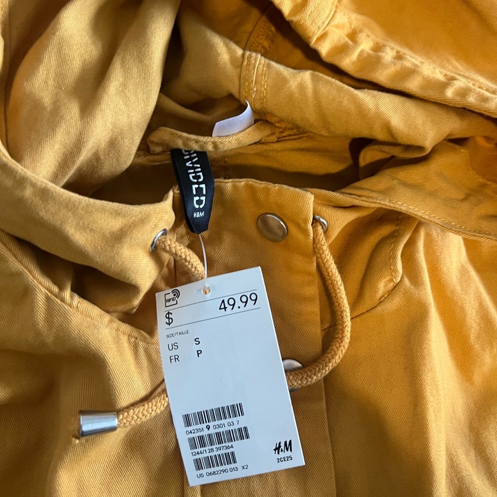 H&M Gold Jacket - Picture 4 of 5